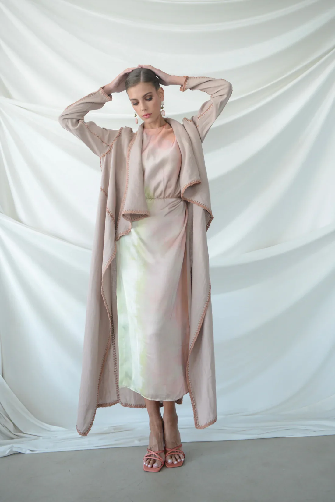 Basma Blush Linen Abaya - Image 10