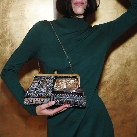 Bedouin Classic Clutch - Image 2