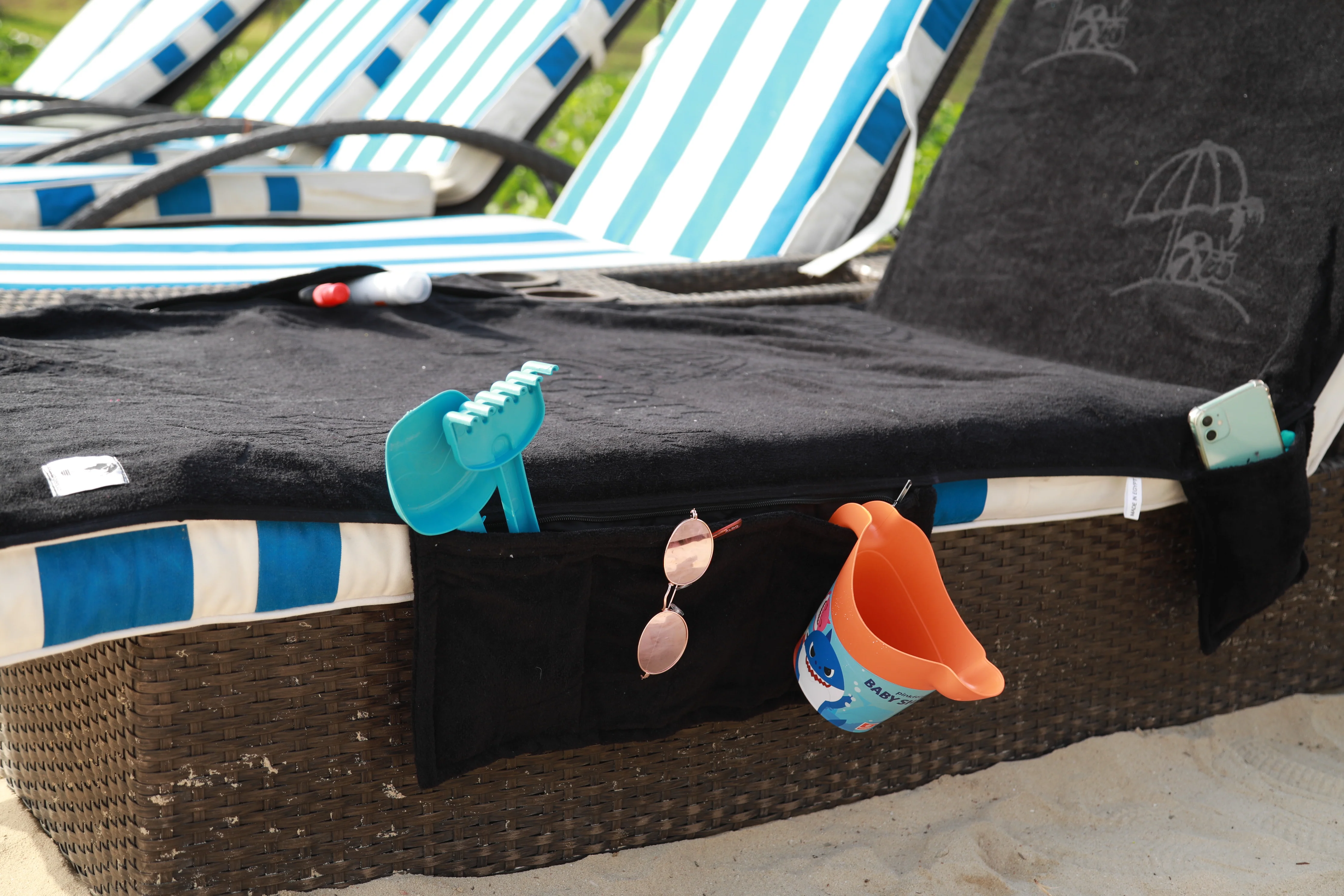 Black Beach Bag - Image 3