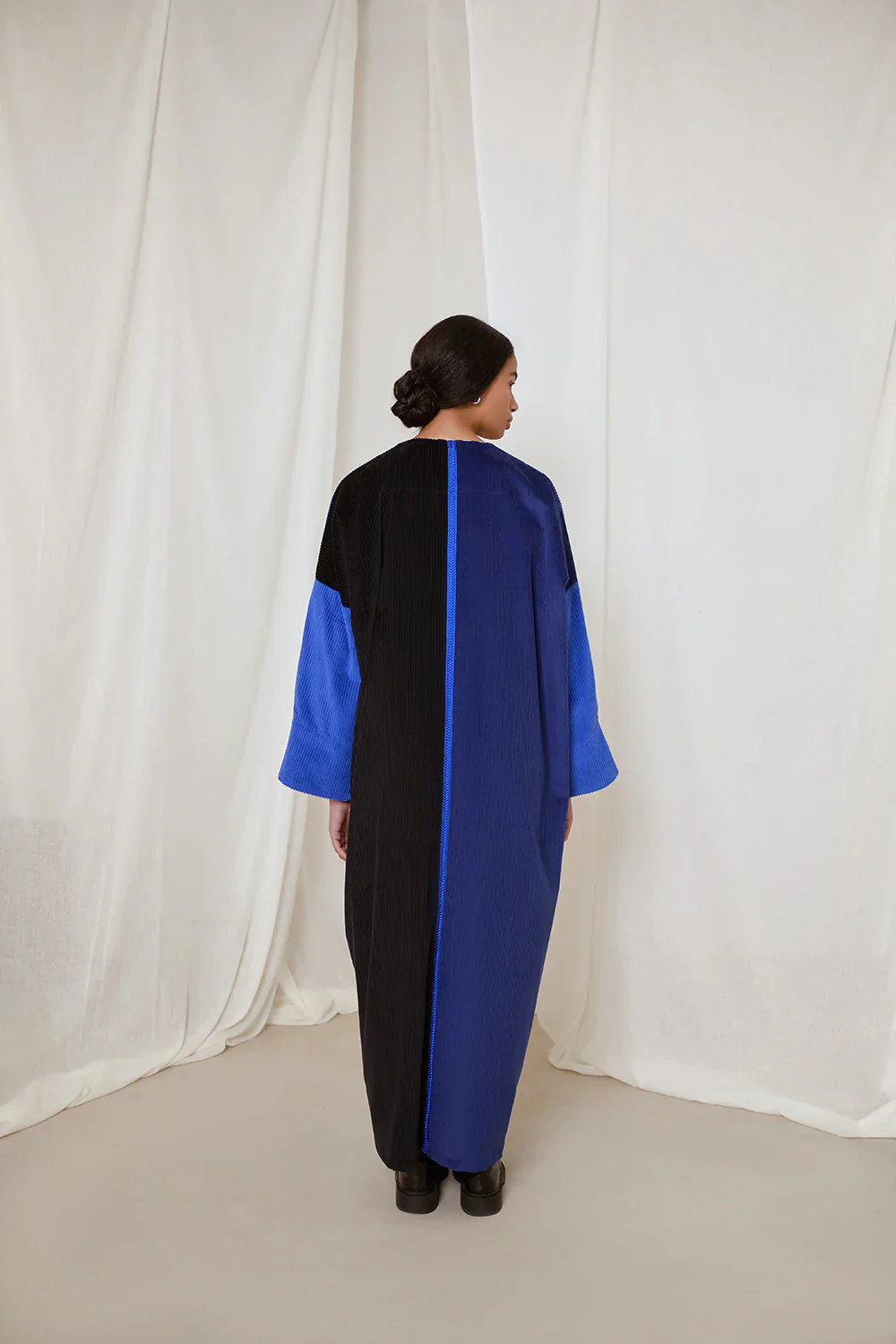 Black & Blue Francesca Abaya - Image 3