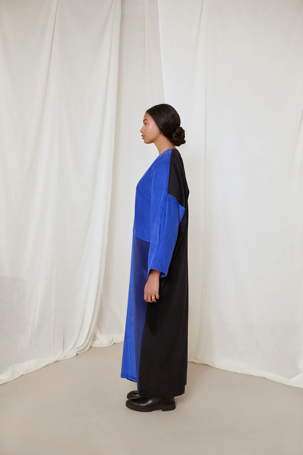 Black & Blue Francesca Abaya - Image 4