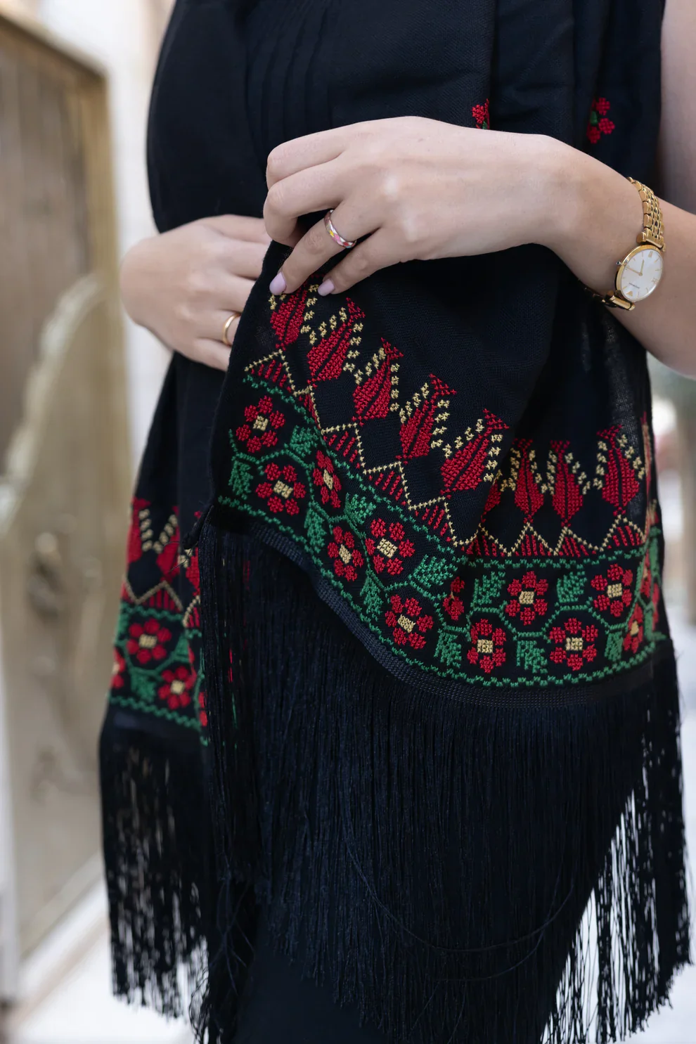 Black Farah Shawl - Image 2