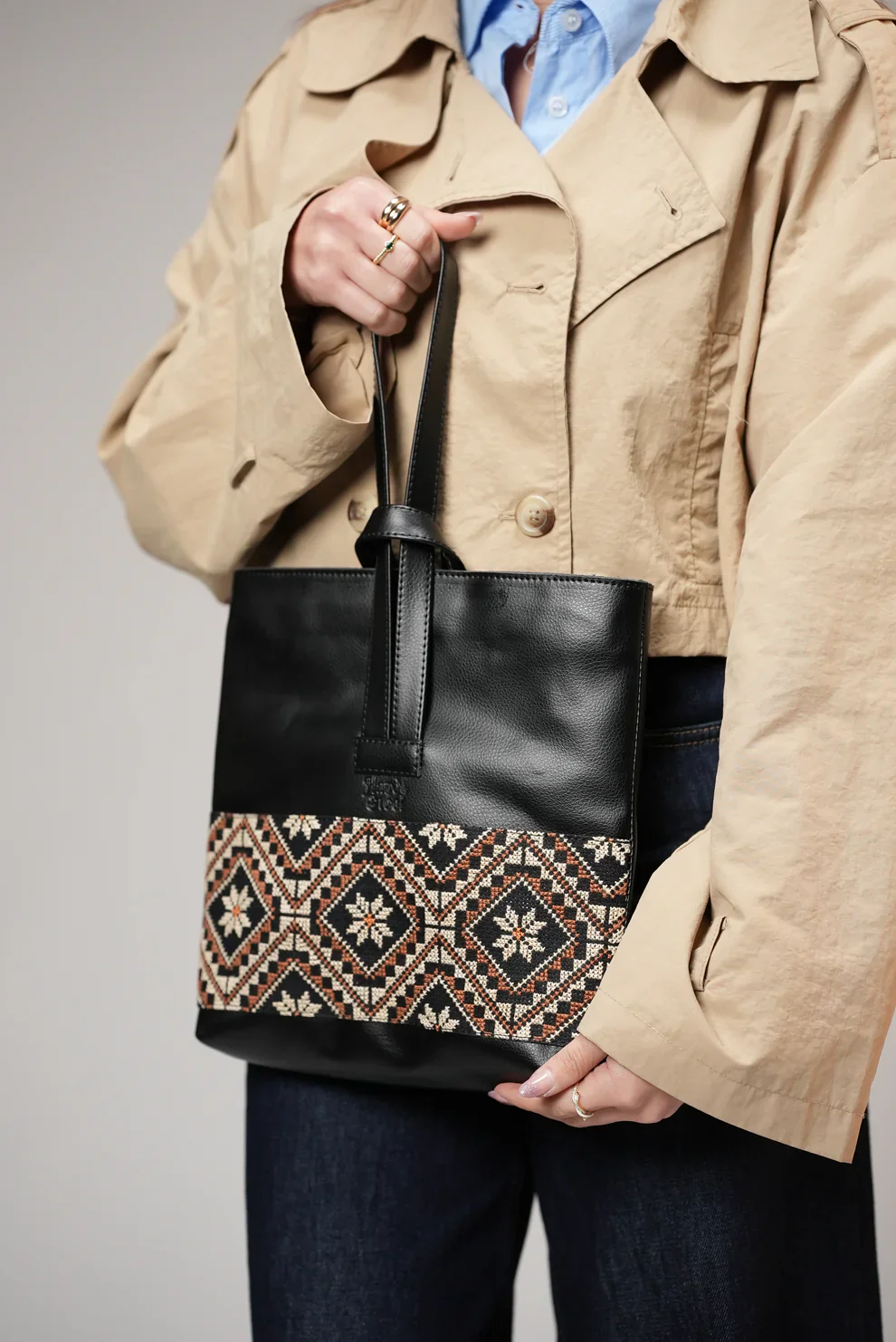 Black Leather Embroidered Handbag - Image 4