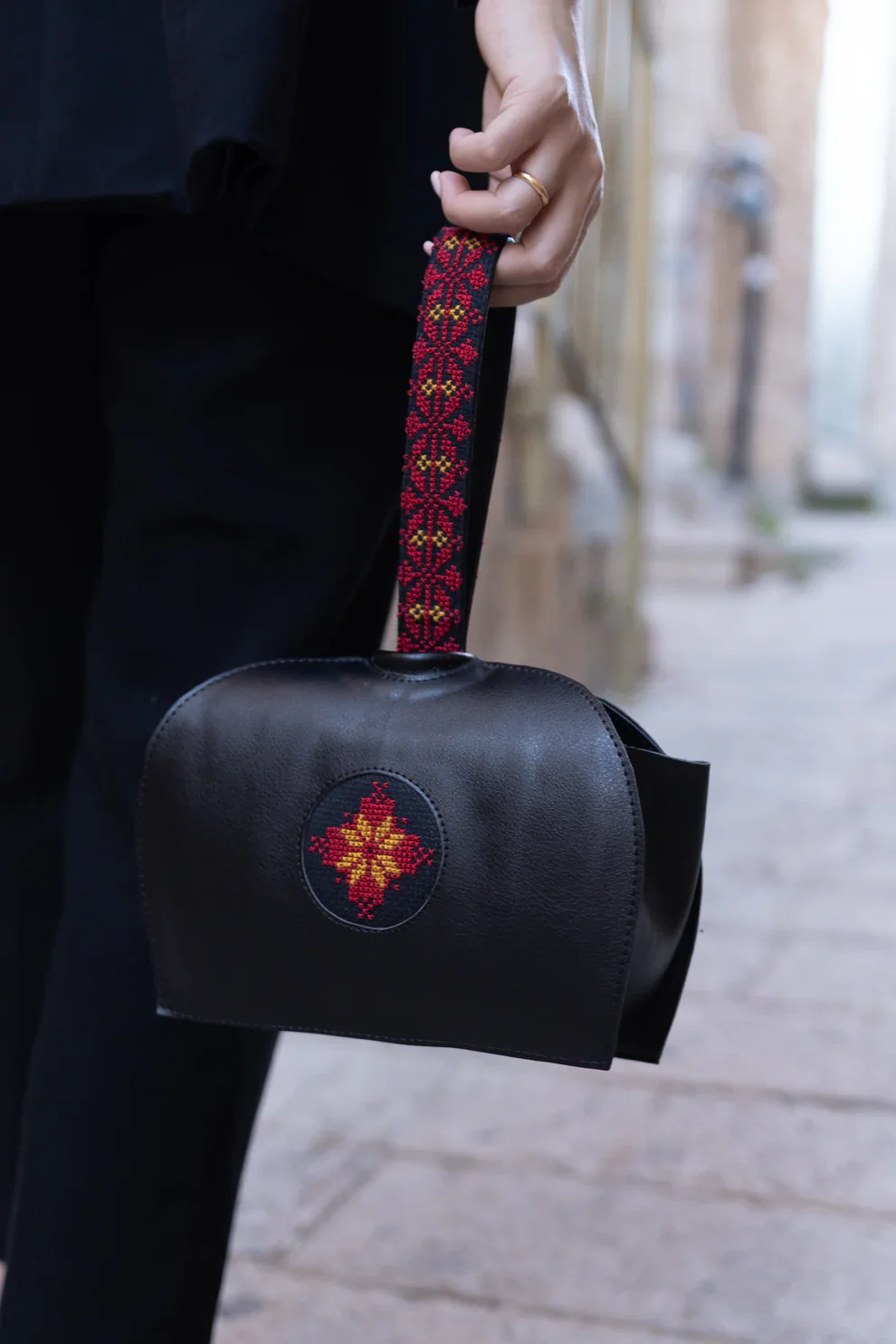 Black Leather Embroidered Purse - Image 3