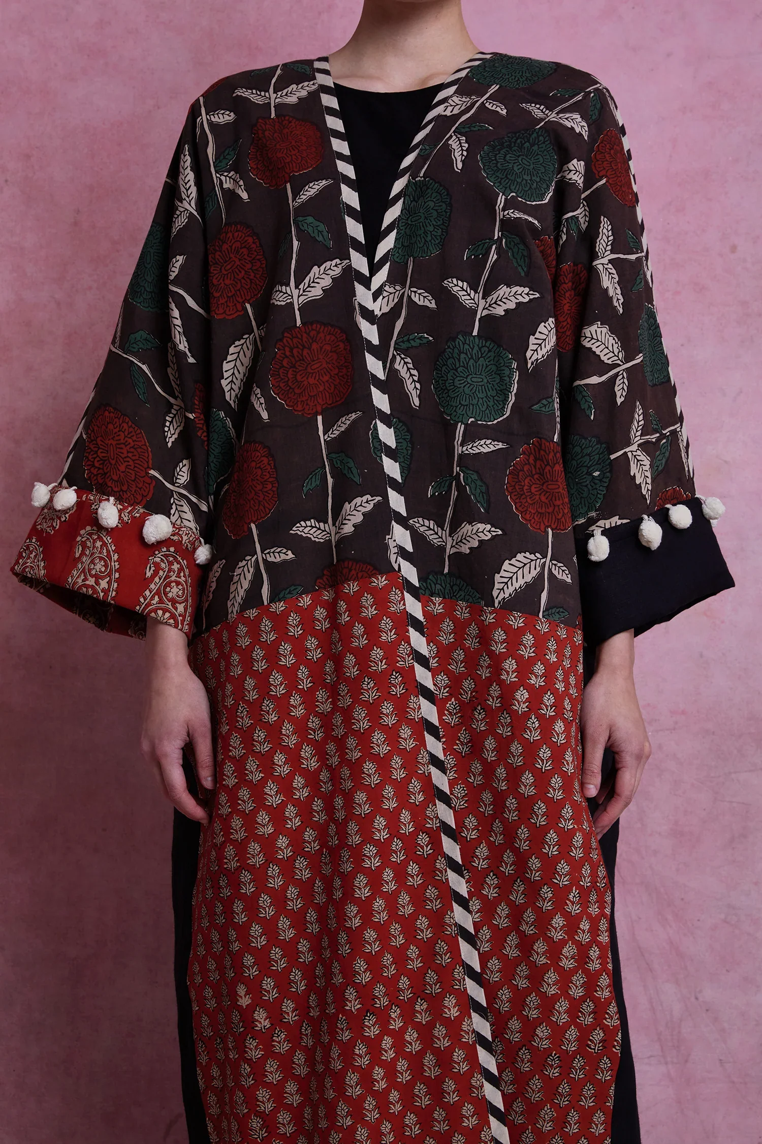 Black & Red Iman Abaya - Image 2