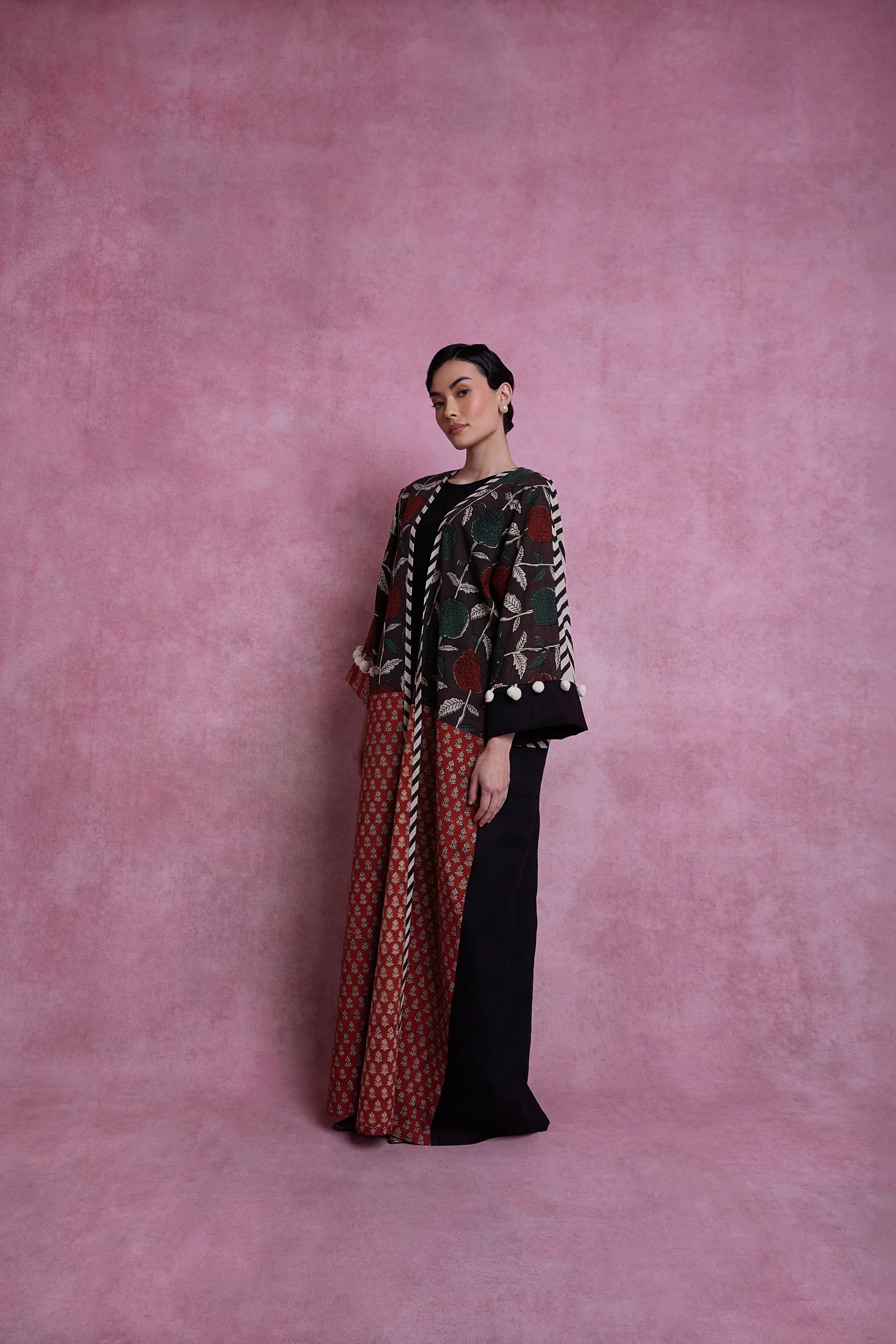 Black & Red Iman Abaya - Image 3