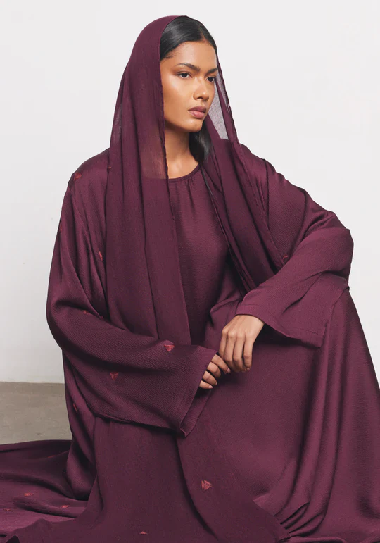 Maroon Summer Triangle Abaya - Image 5