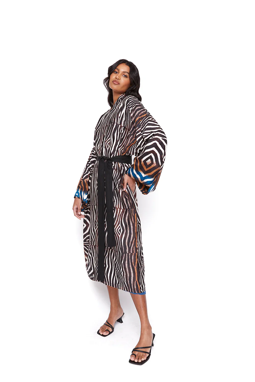 Black Tokyo - Shimauma Kimono - Image 8