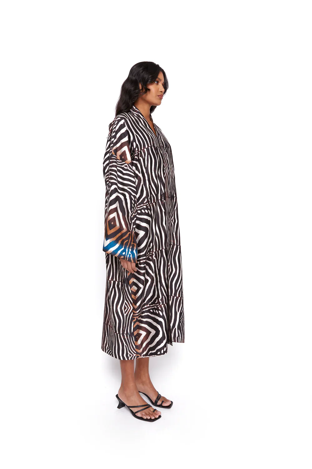 Black Tokyo - Shimauma Kimono - Image 9