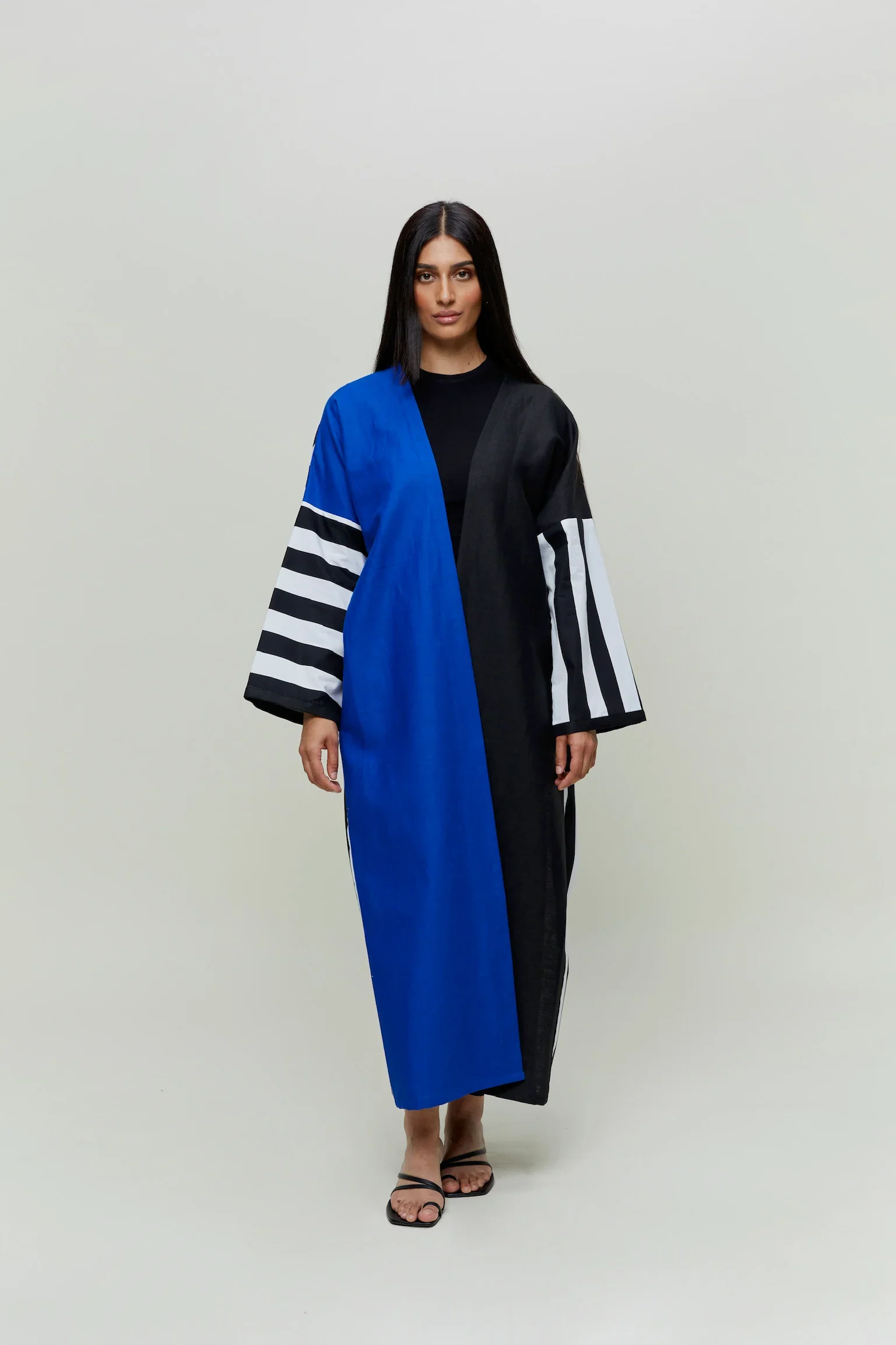 Blue Beetlejuice Abaya - Image 3