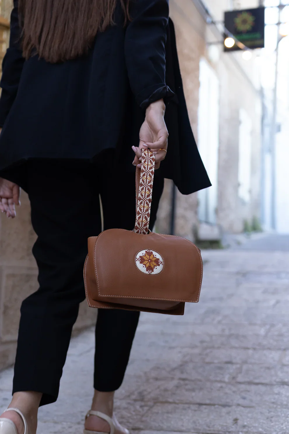 Brown Leather Embroidered Purse - Image 5