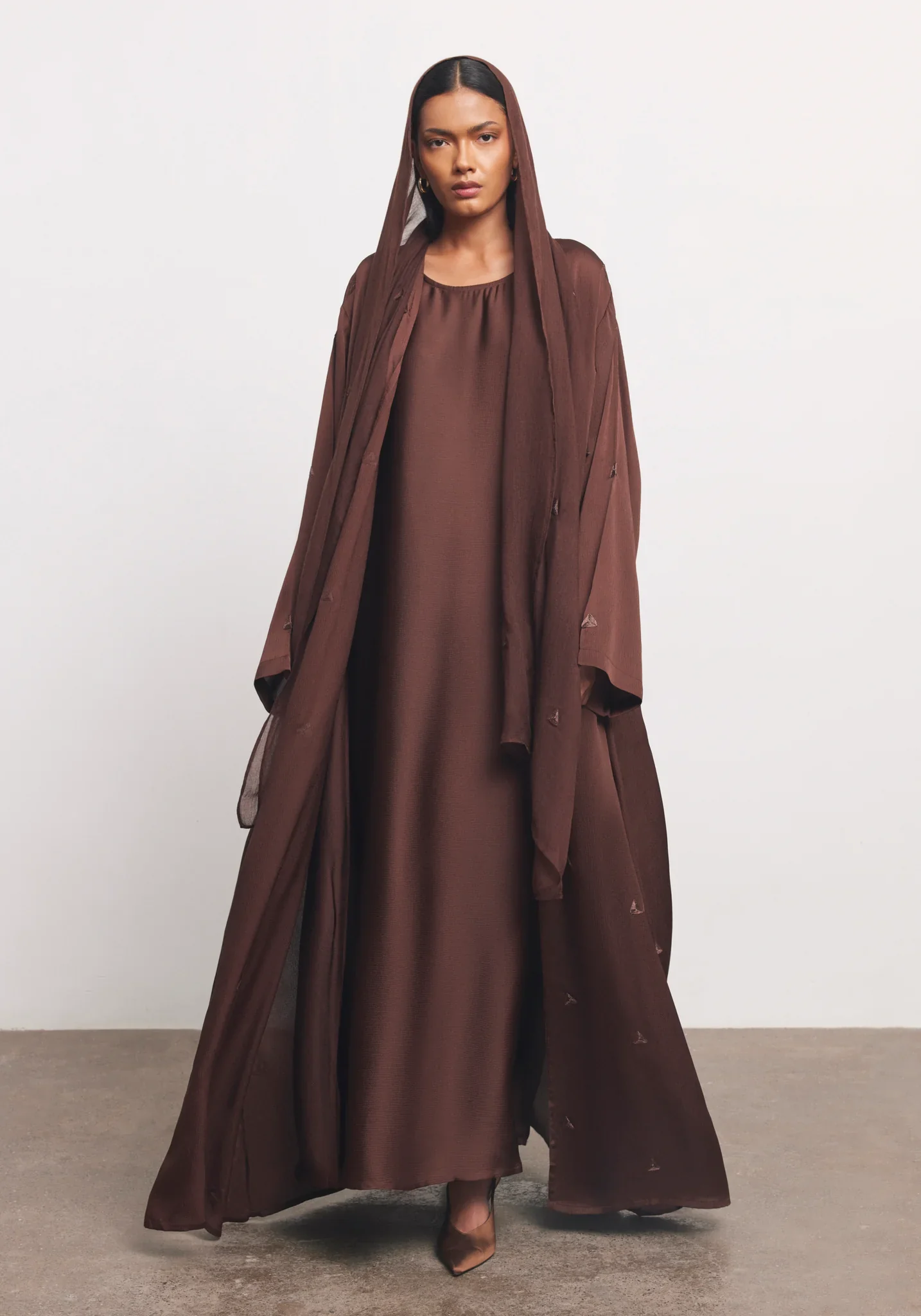 Brown Summer Triangle Abaya - Image 4