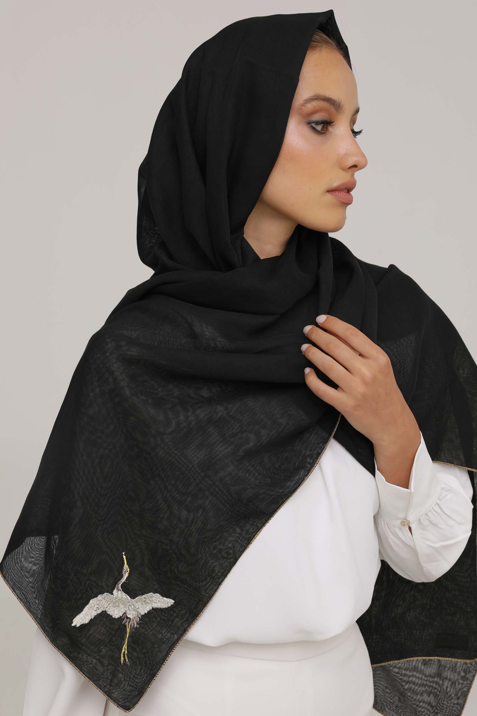 Charm Black Tarha