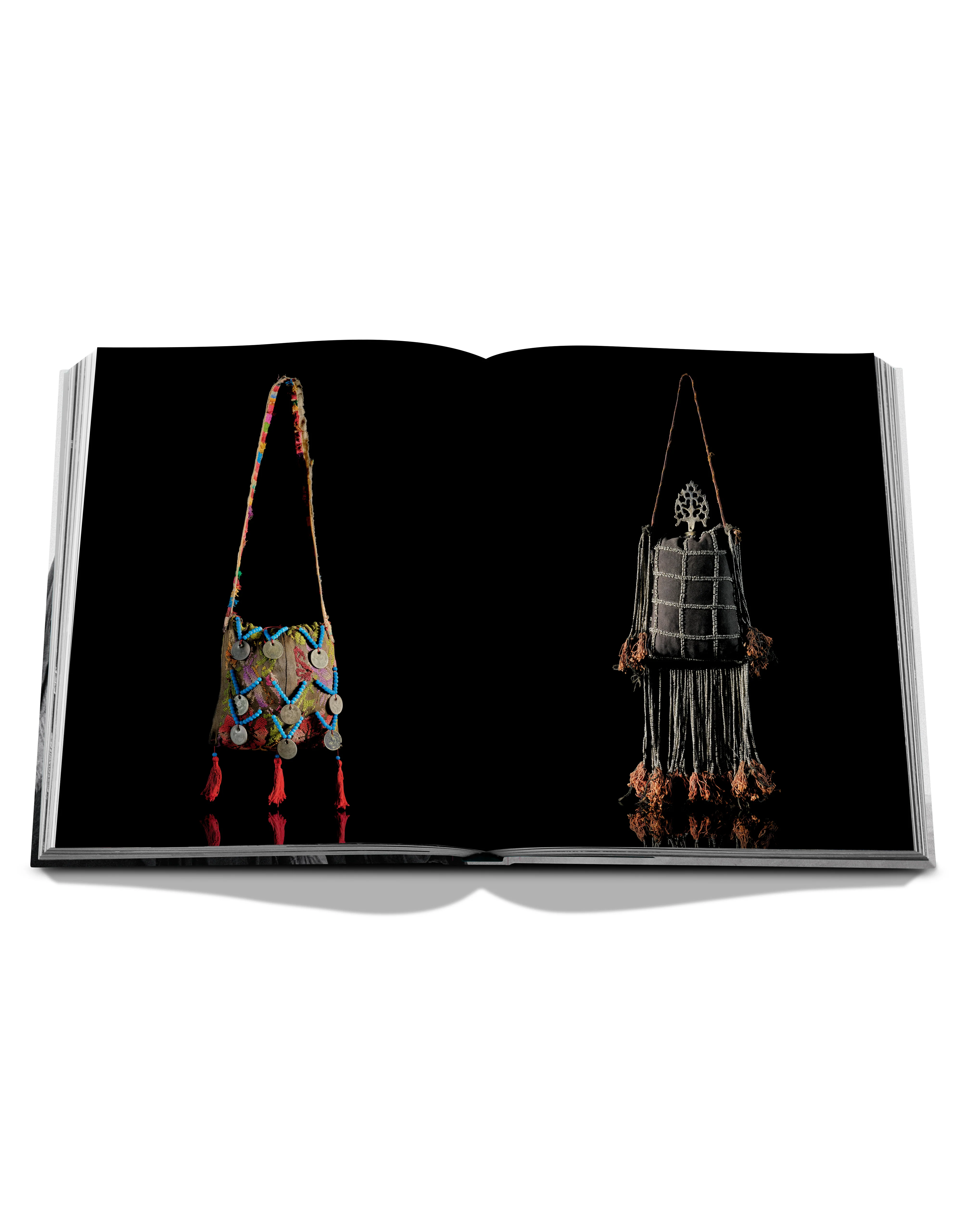 Costumes of Saudi Arabia, A Heritage of Fashion Book - Image 7