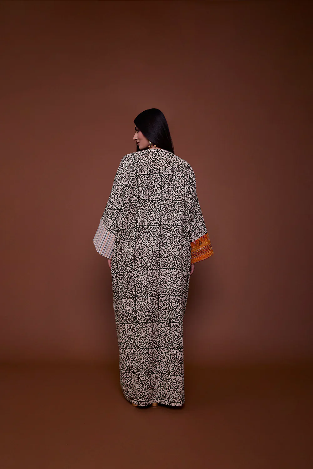 Cream Jehan Abaya - Image 2