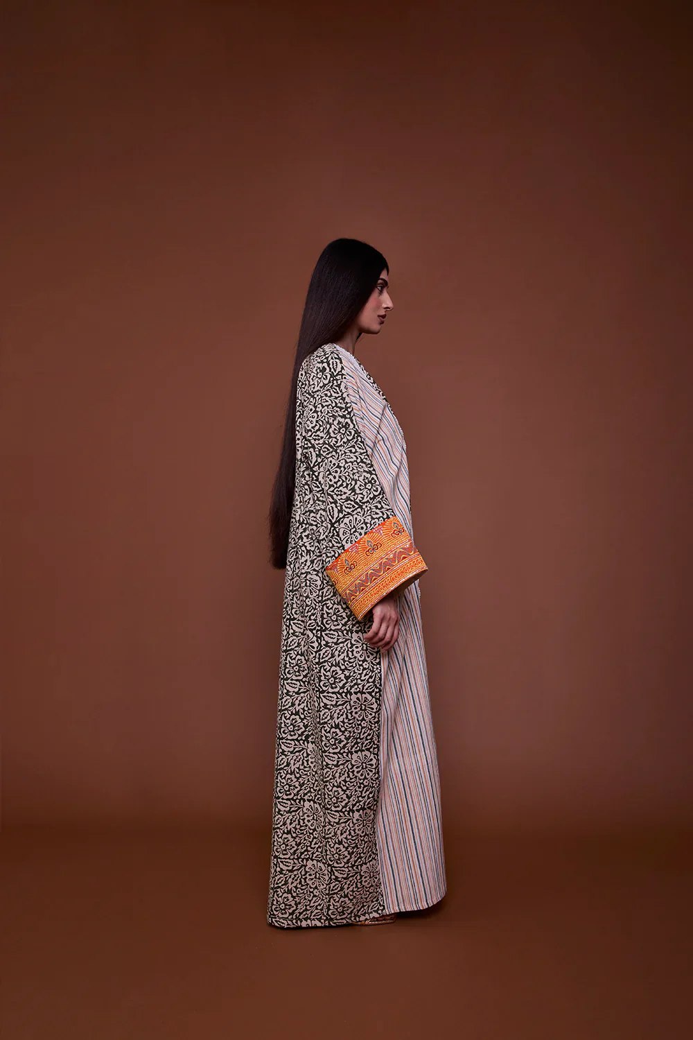Cream Jehan Abaya - Image 4