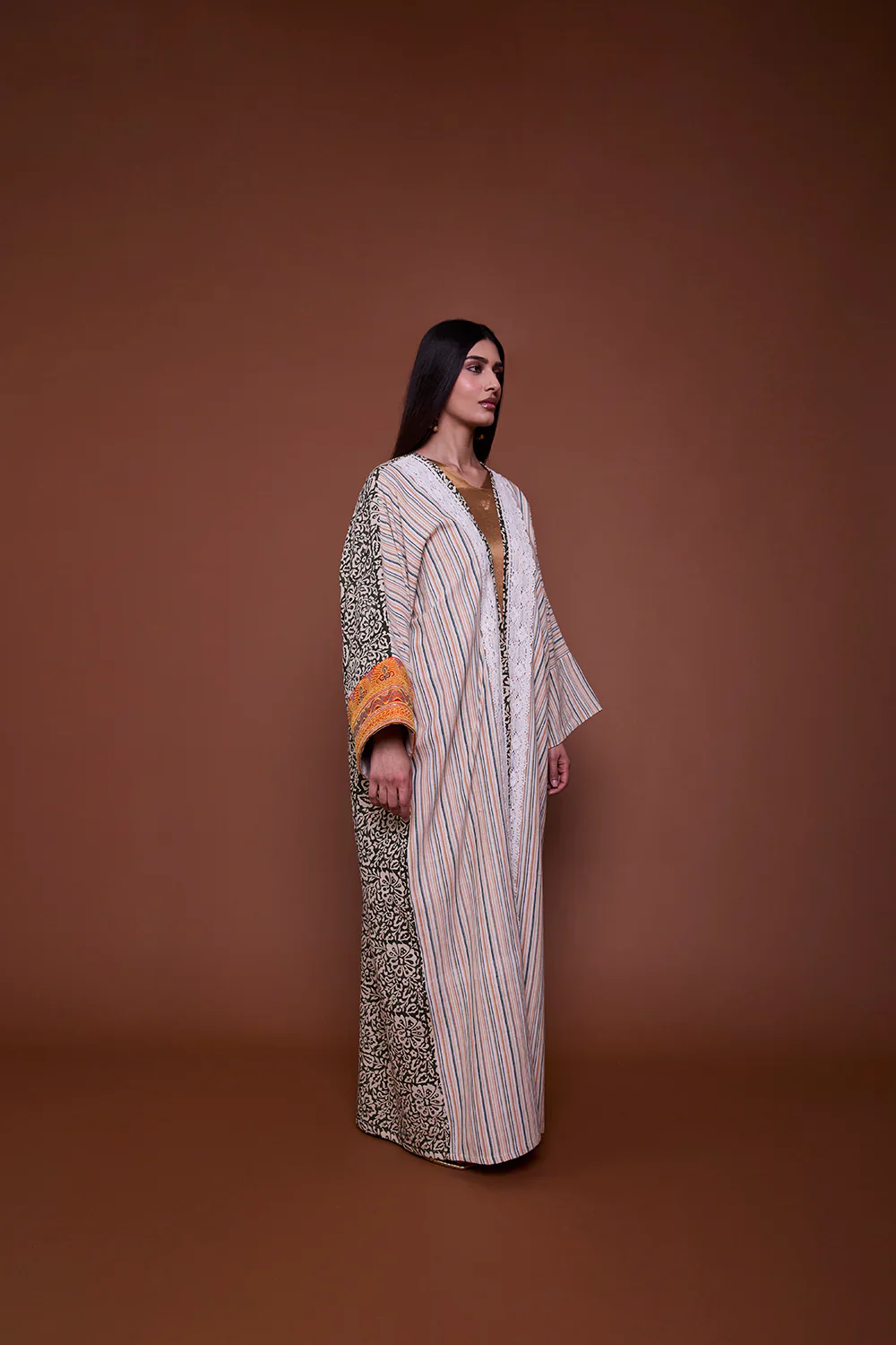Cream Jehan Abaya - Image 5
