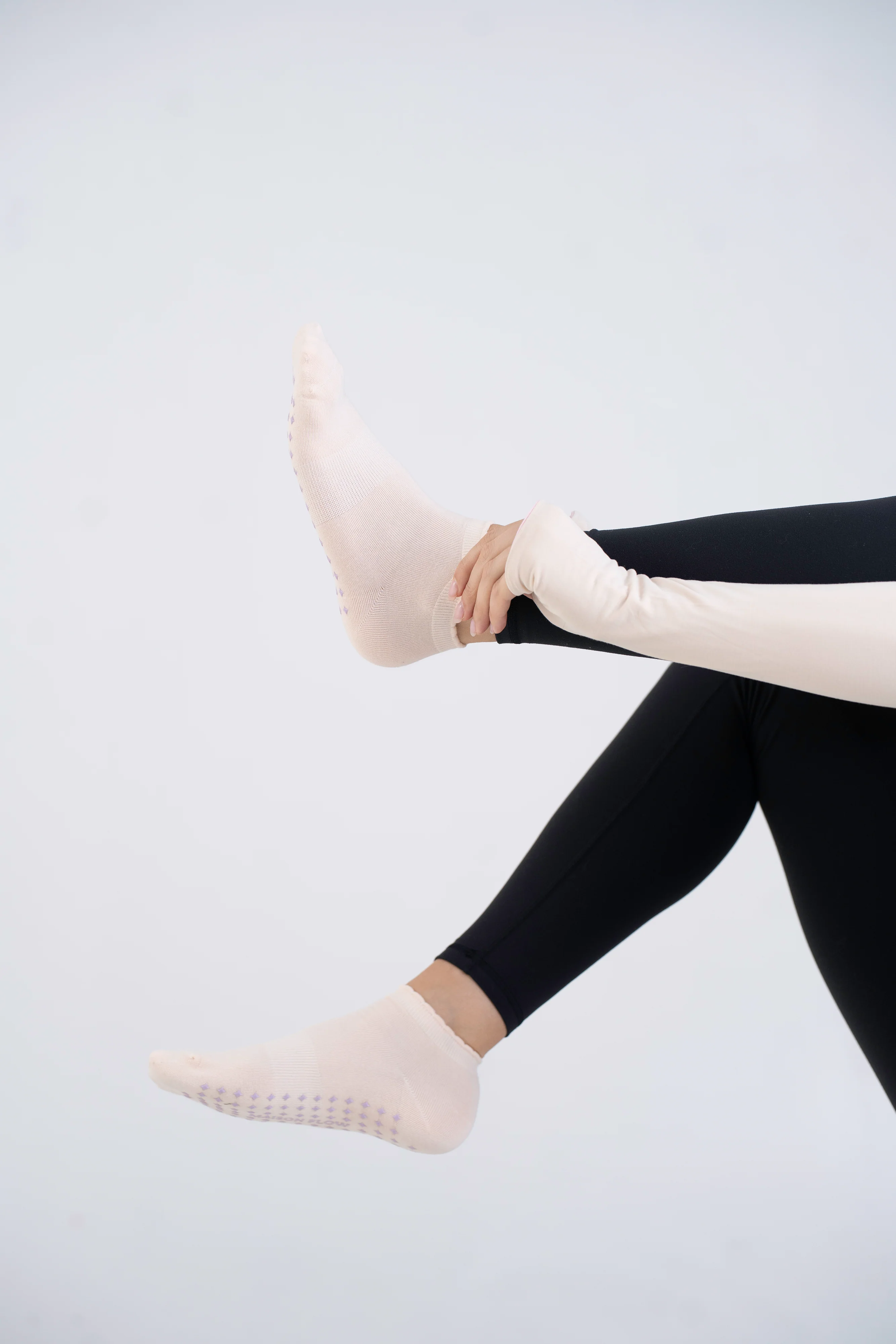 Custard Cloud Classic Grip Socks