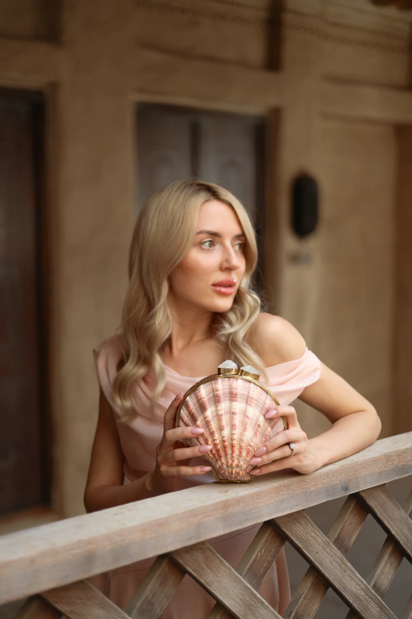 Echoes of the Sea Shell Clutch - Image 3