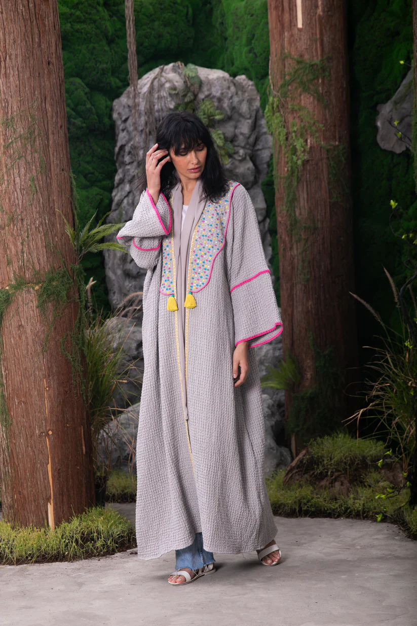 Embroidered Linen Grey Abaya - Image 4