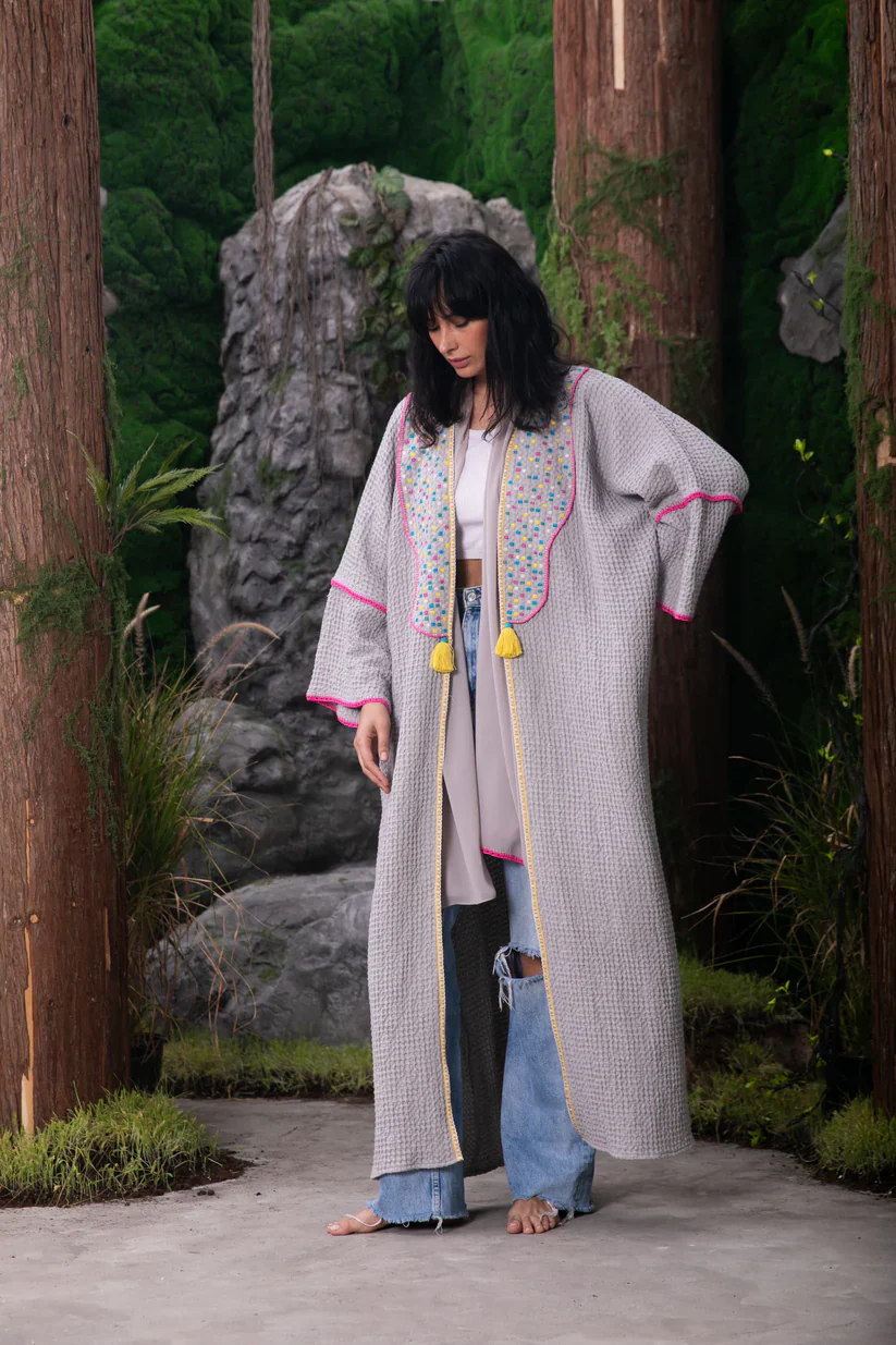 Embroidered Linen Grey Abaya - Image 7