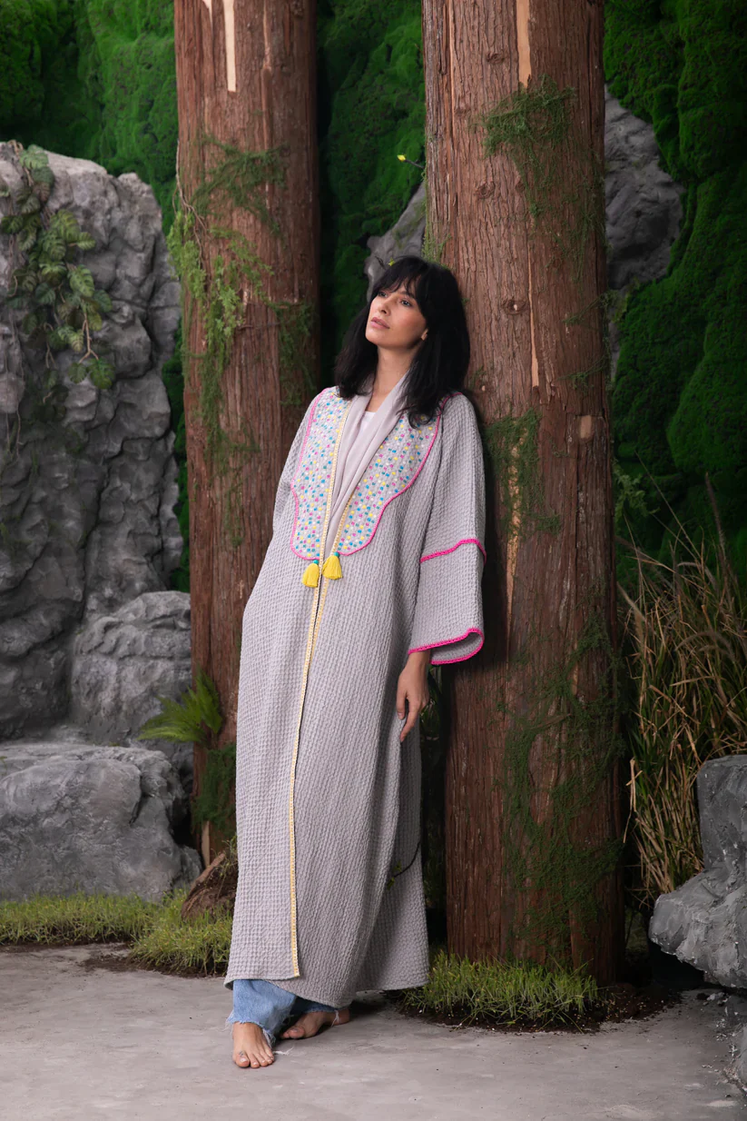 Embroidered Linen Grey Abaya - Image 8