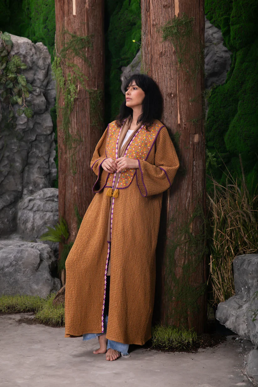 Embroidered Linen Ochre Abaya - Image 5