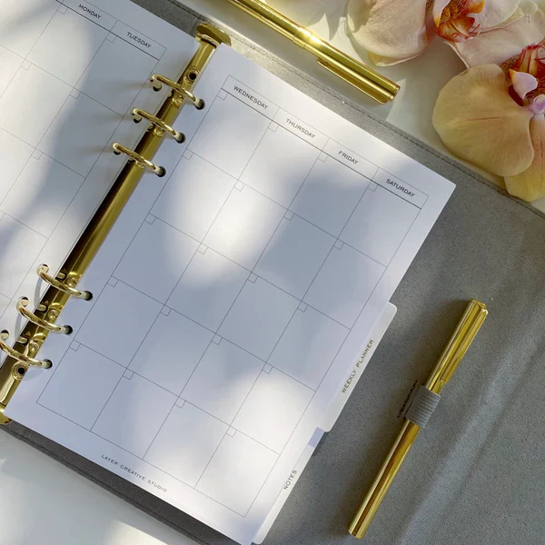 English Undated Yearly Planner | Grey - Image 3