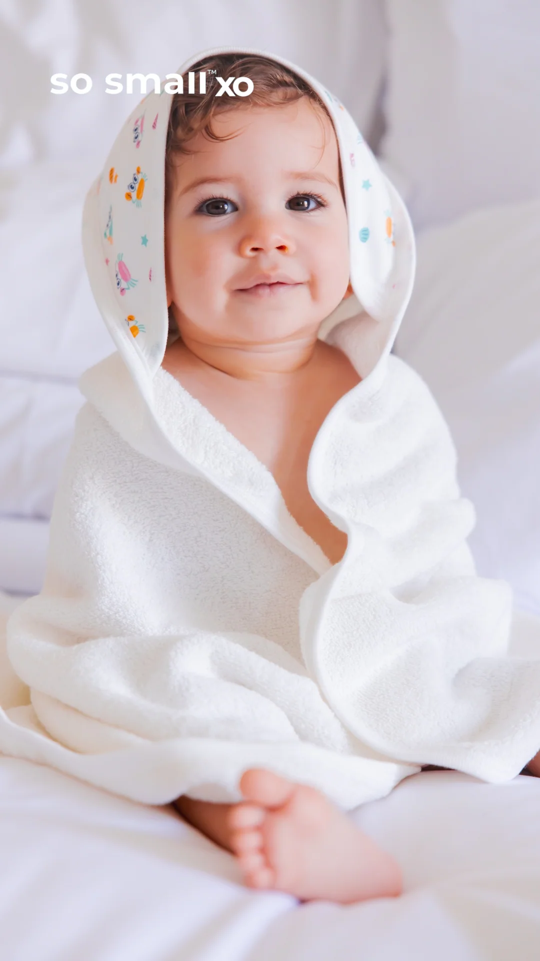 "Friends of the Sea" Hooded Bath Towel - Image 4