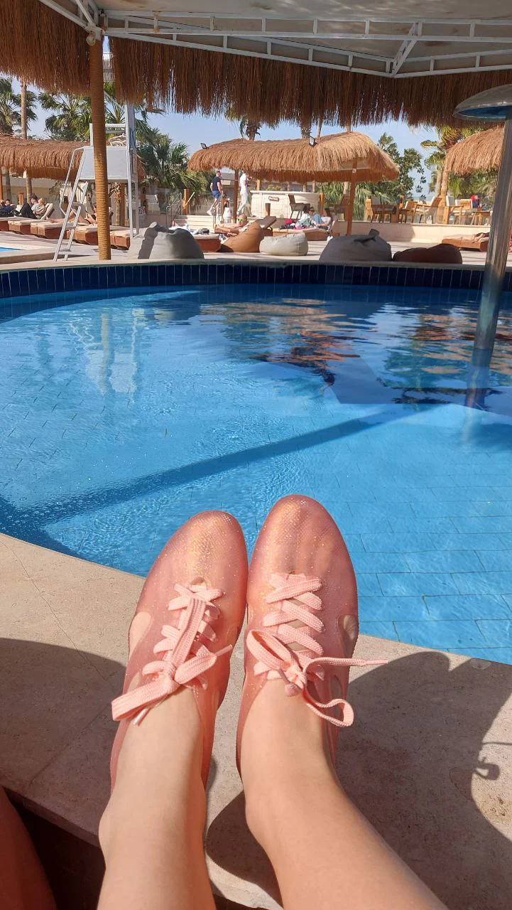 Glitter Pink F-Troupe Bathing Shoes - Image 3
