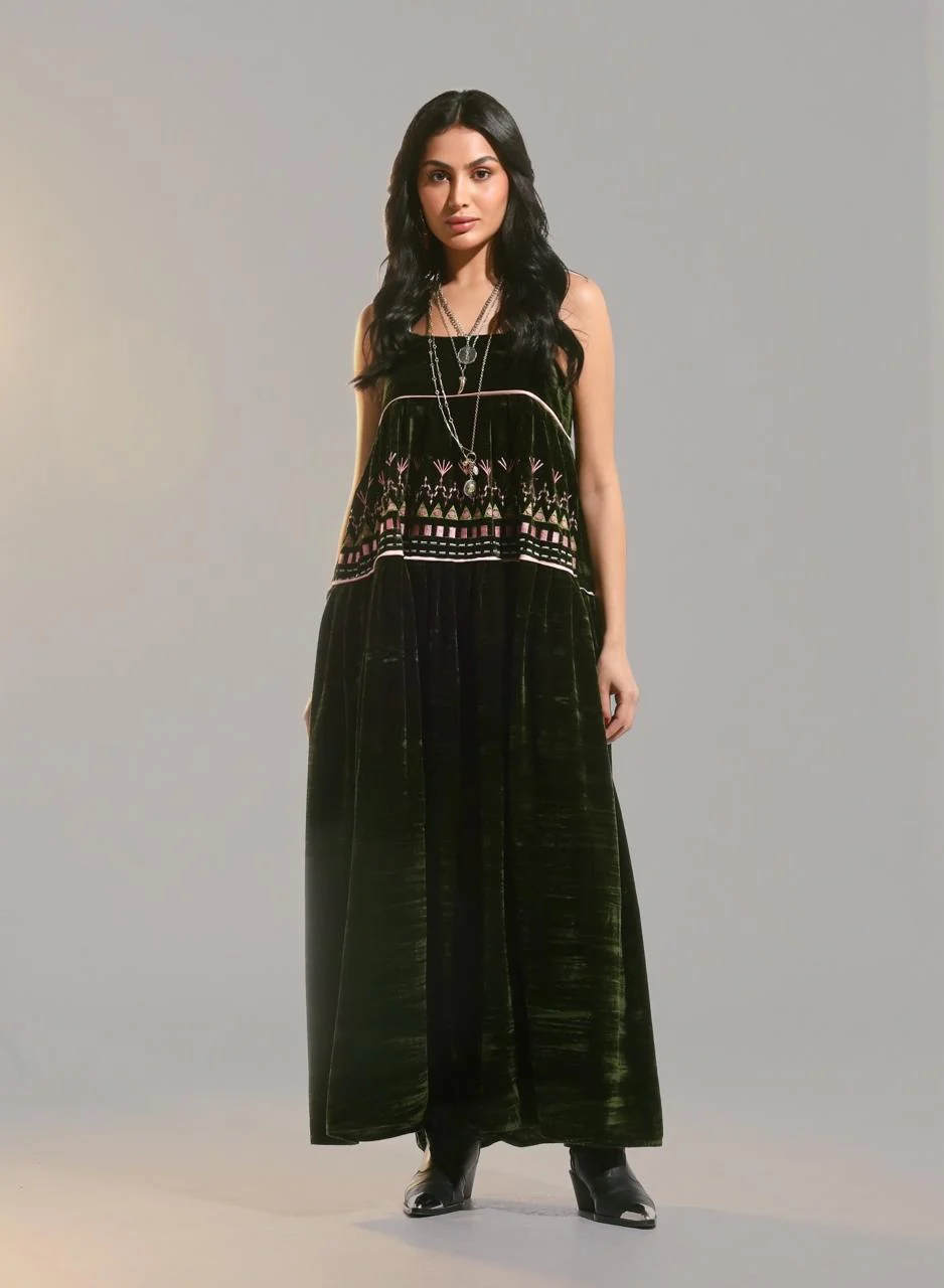 Green Velvet Blushing Moss Abaya - Image 9