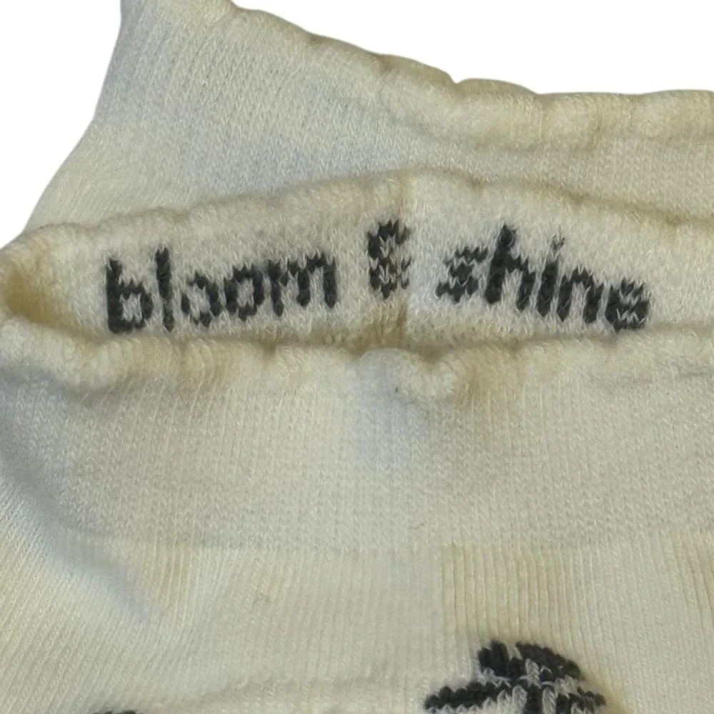 Ink Bloom Flow Grip Socks - Image 2