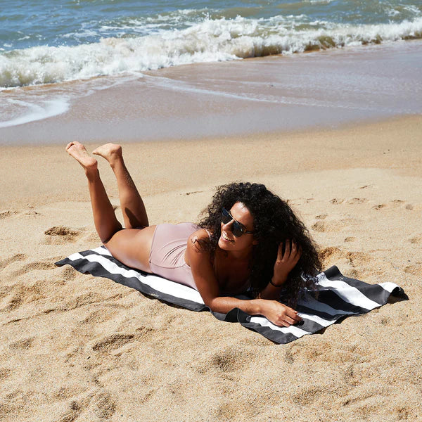 Large Quick Dry Towel - Kamari Charcoal - Image 2