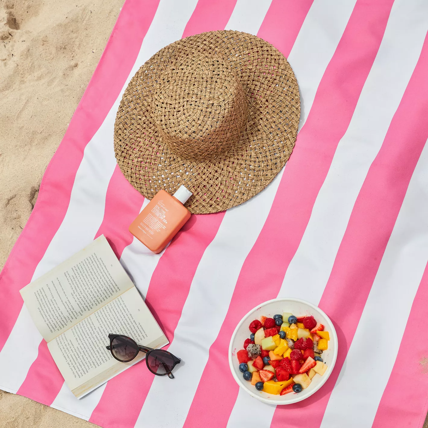 Large Quick Dry Towel - Phi Phi Pink - Image 6