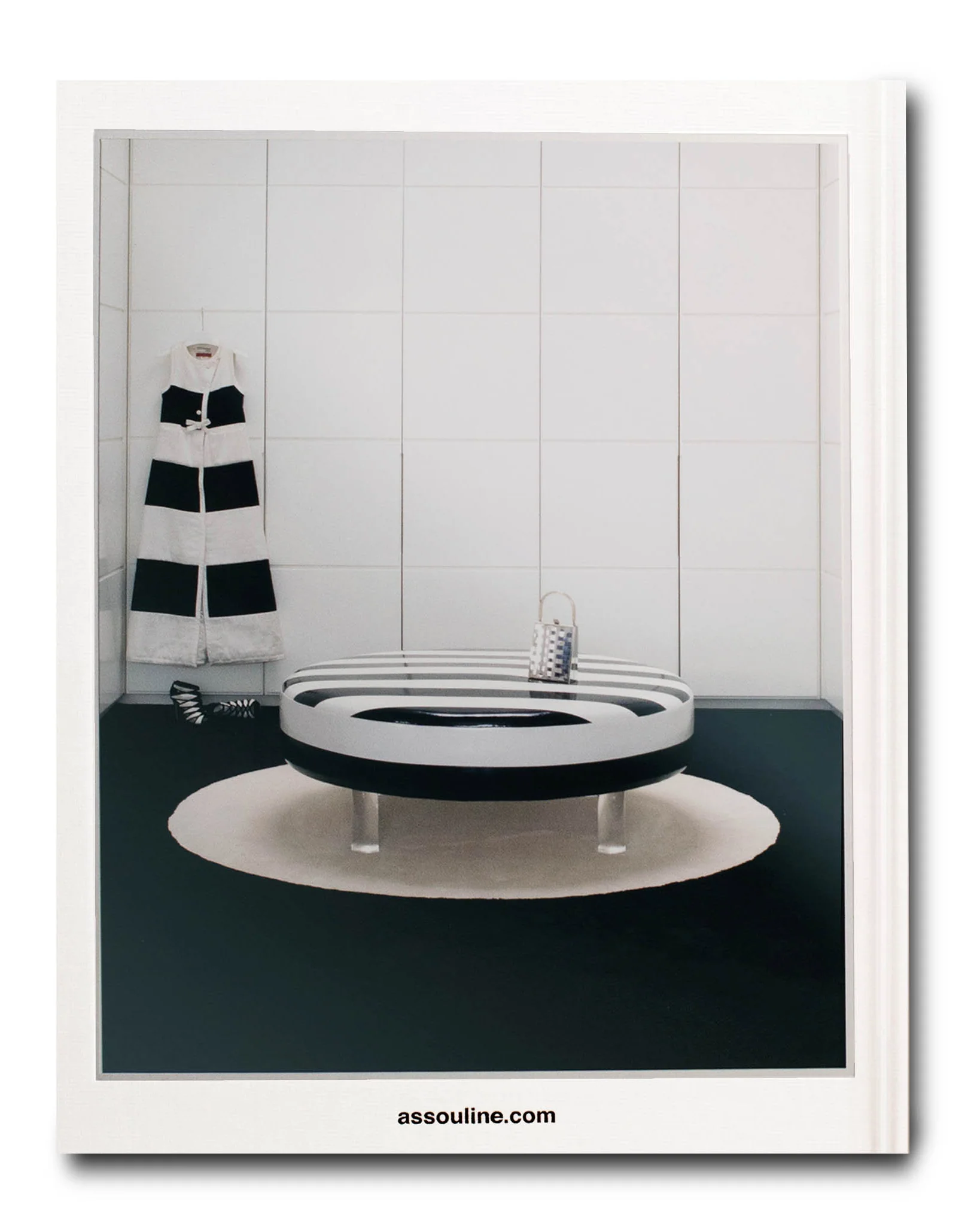 Lisa Perry: Fashion - Homes - Design Book - Image 4