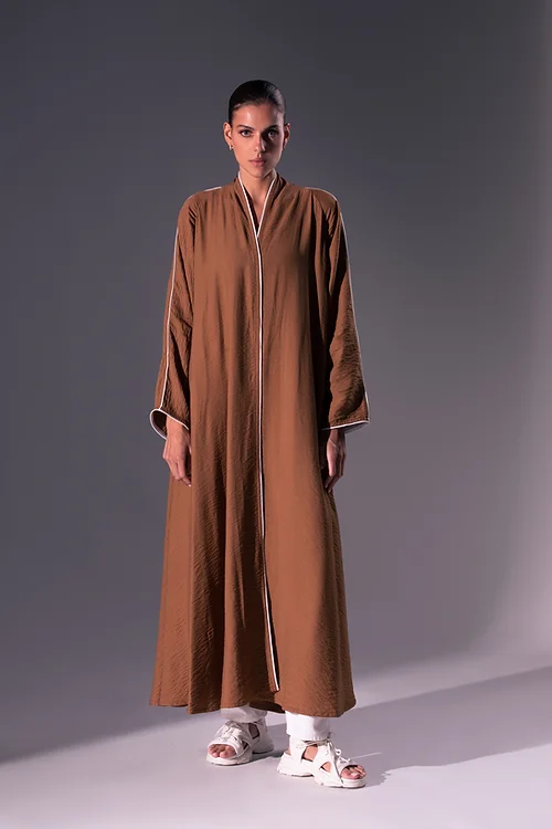 Mahogany Piping Abaya - Image 3