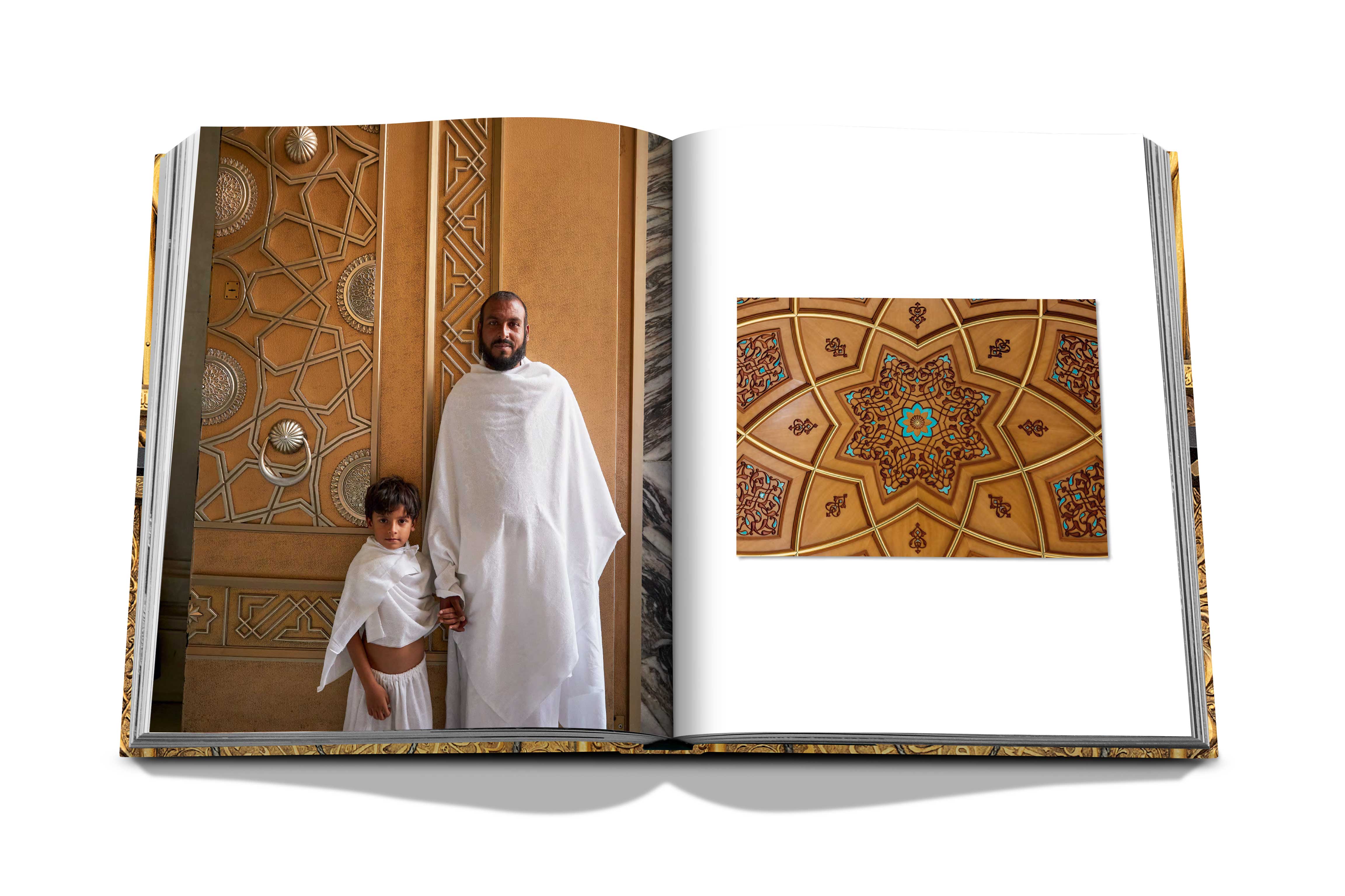 Makkah: The Holy City of Islam Book - Image 9