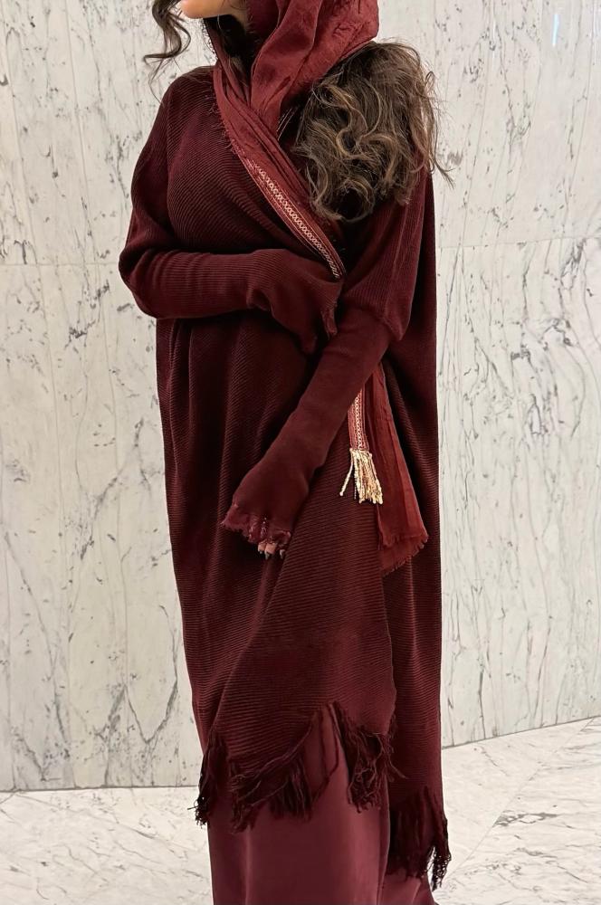 Maroon Wool Signature Abaya - Image 4