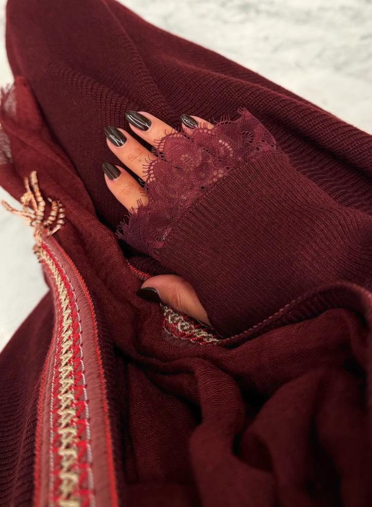 Maroon Wool Signature Abaya - Image 5