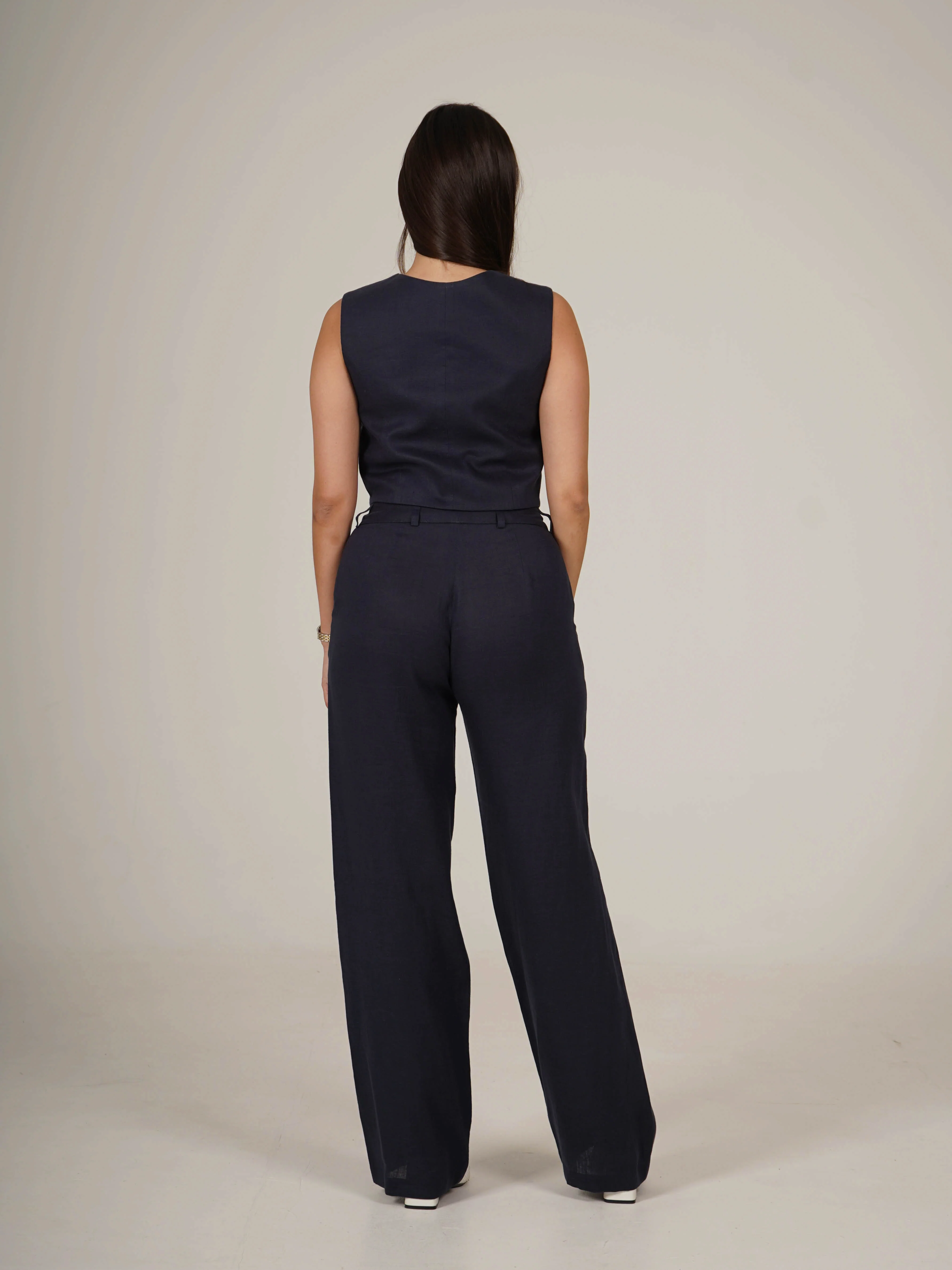Mazarine Navy Blue Linen Set - Image 3