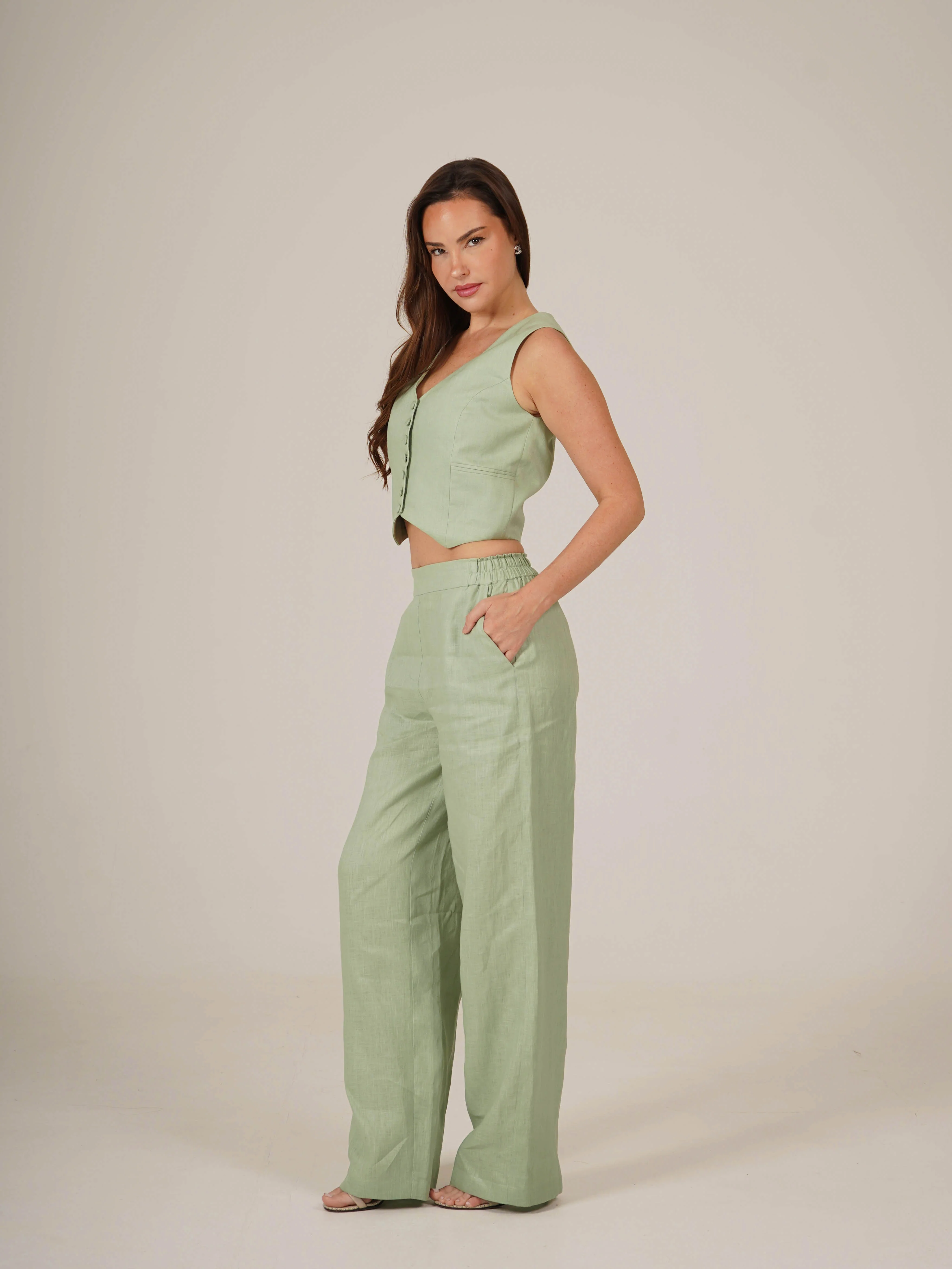 Mazarine Pistachio Linen Set - Image 3