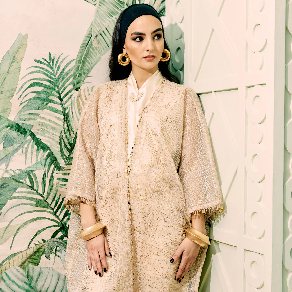 Mesh Gold Sequins Abaya - Image 3