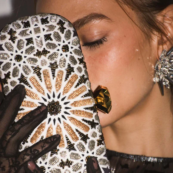 Moroccan Big Box Gold Clutch - Image 3