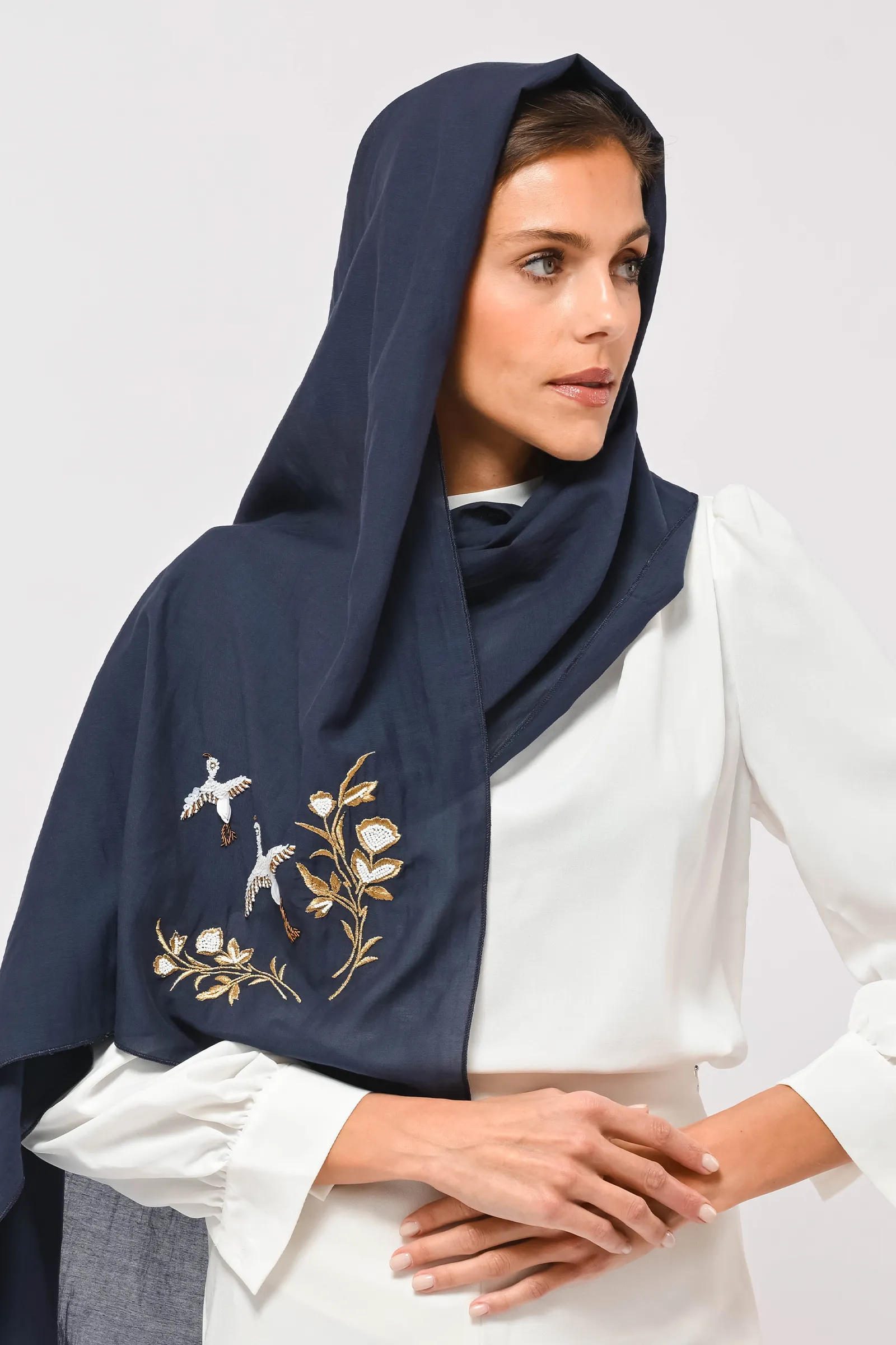 Navy Saba Tarha