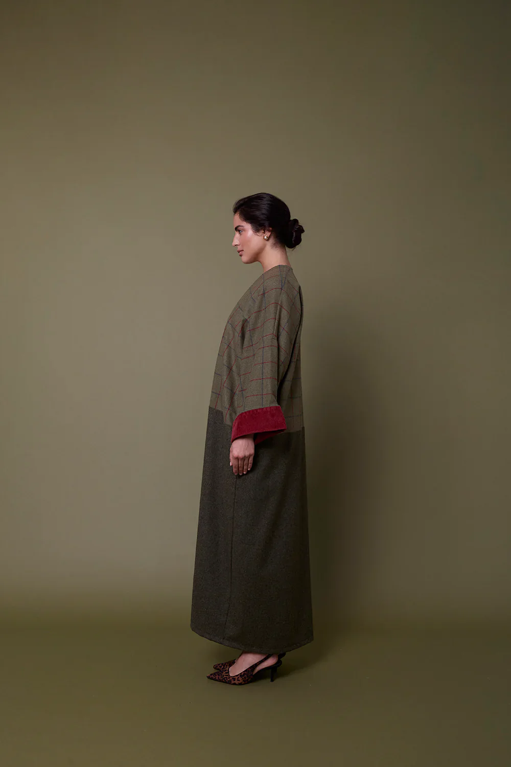 Olive Green Anglesey Abbey Coat Abaya - Image 5