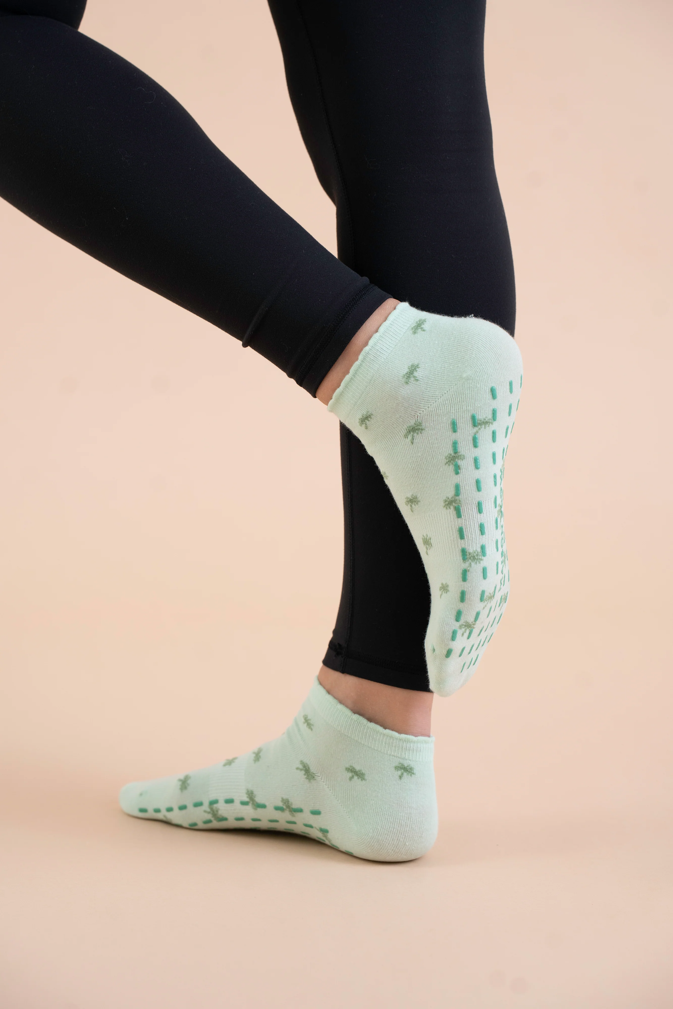 Palm Breeze Classic Grip Socks