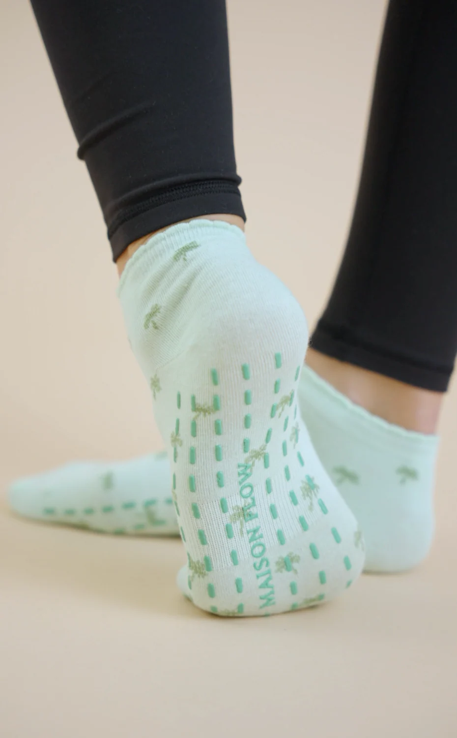 Palm Breeze Classic Grip Socks - Image 3