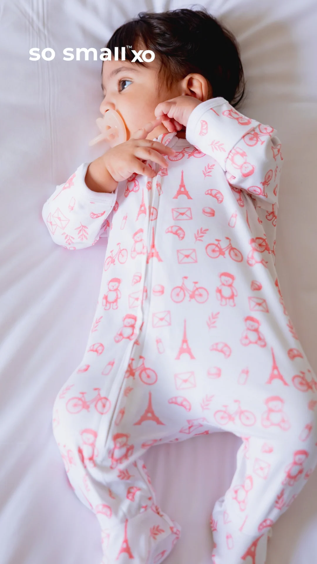 "Petit Paris Rose" Zipper Footie - Image 4