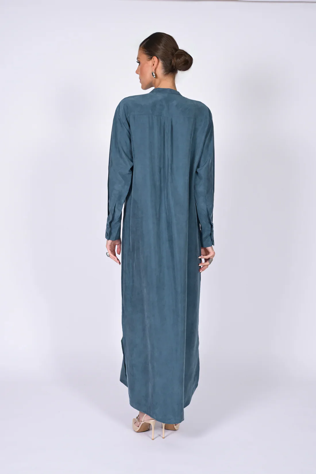 Petroleum Mao Washed Silk Kaftan - Image 6