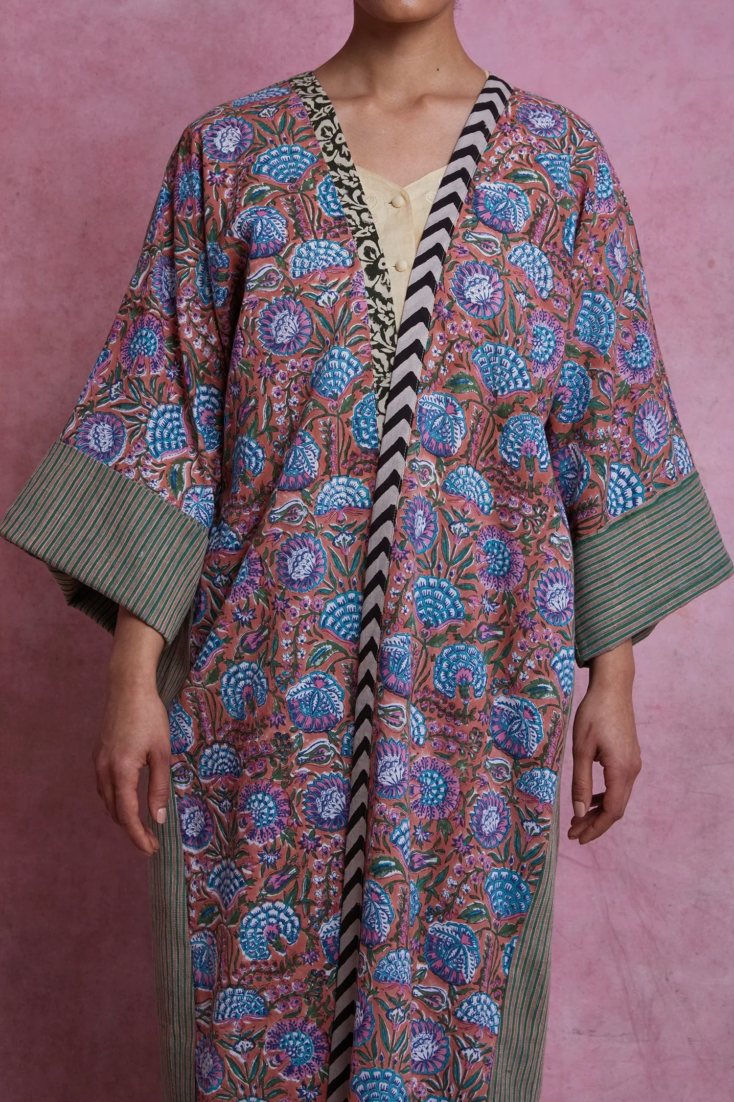 Pink & Green Secret Garden Abaya - Image 3